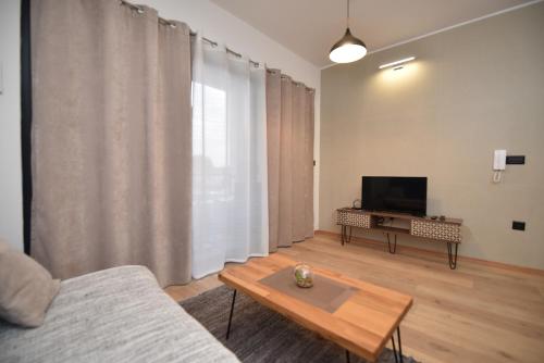 Μια τηλεόραση ή/και κέντρο ψυχαγωγίας στο VILA PERLA