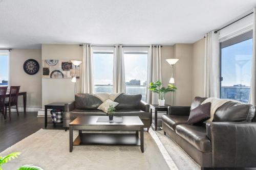 Fotografie z fotogalerie ubytování Superb 2 bedroom downtown with river view v destinaci Saskatoon