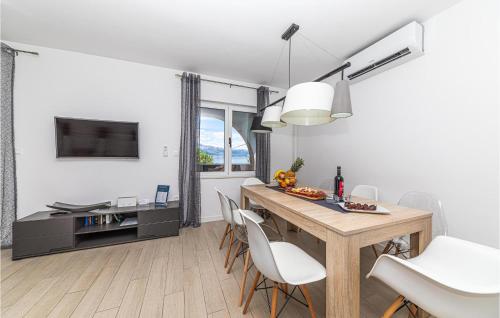 Gorgeous Home In Trogir With Sauna