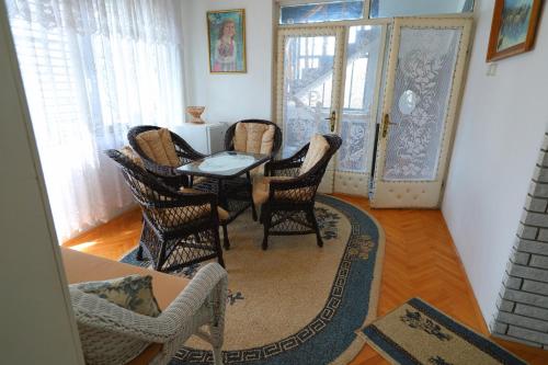 Zona de estar de Sobe Milinka