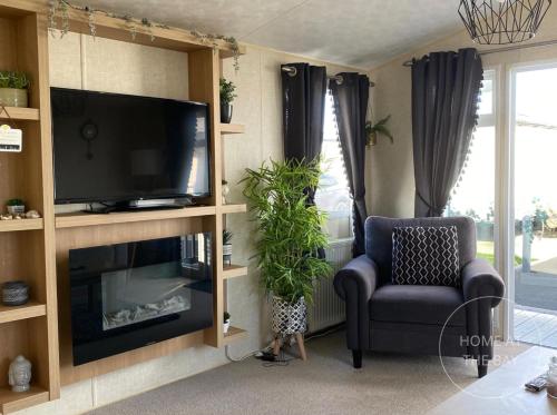 Modern Caravan at Lyons Robinhood – Photos 3