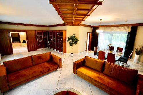 Schönbrunn Villa ZM