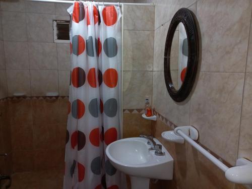 Et badeværelse på Departamento Villa Libertad