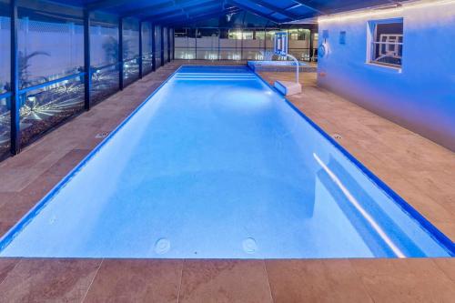 Πισίνα στο ή κοντά στο Villa Kailāsa - Pool, 6min drive to the Beach