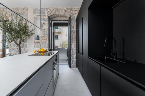 Architect's seafront flat
