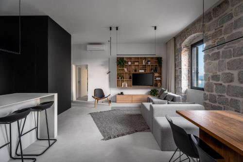 Architect's seafront flat