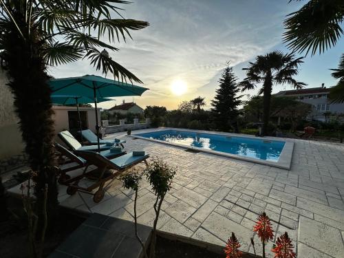 Holiday House Serenity