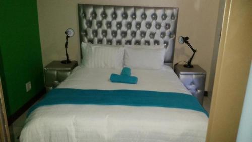 Cama o camas de una habitación en Ethithiya Guesthouse & Conferencing