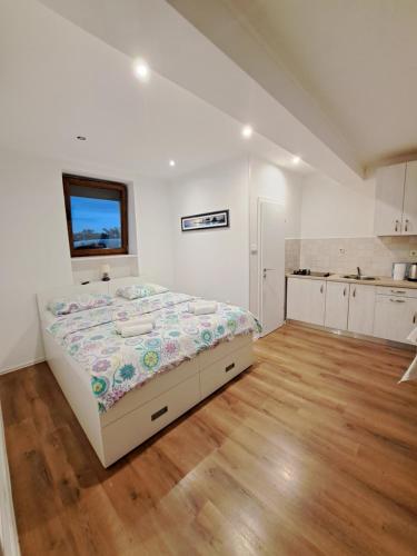 Meressa Nina&Leo Studio Apartments