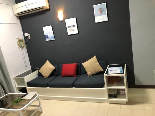 Χώρος καθιστικού στο My Cozy Nest - Near Beach