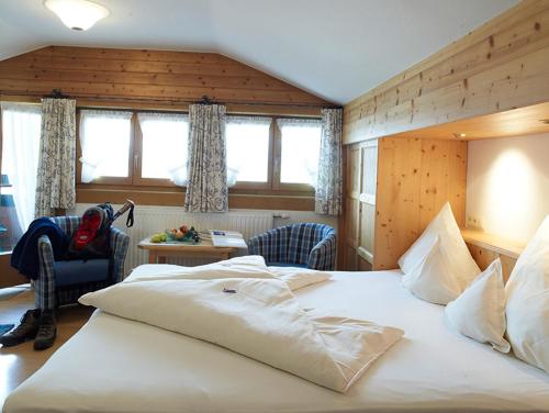 Un pat sau paturi într-o cameră la Landhaus Kaiserblick