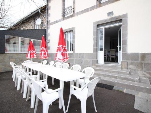 Maison La Bourboule, 8 pièces, 15 personnes - FR-1-608-248