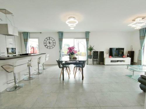 JENNY GÎTE - HOMESTAY