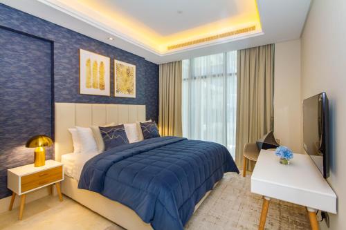 Lova arba lovos apgyvendinimo įstaigoje Bespoke Holiday Homes - Palm Jumeirah- 2 Bedroom Sea View with Pool & Beach Access, Th8
