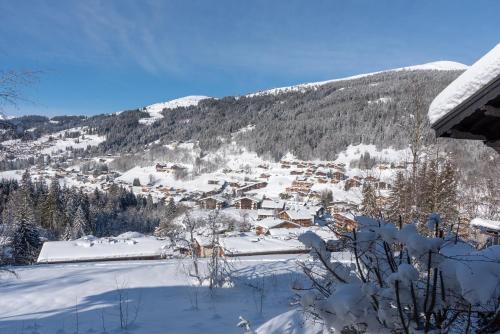 Chalet Lunar