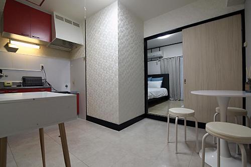 Shinjuku! Hayashi House 3P Free Wi-fi!