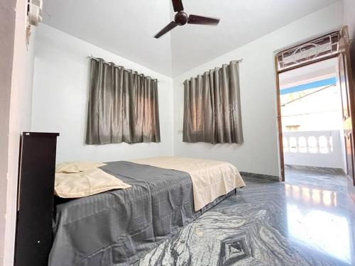 Postel nebo postele na pokoji v ubytování Sai Homestay Margao - 2BHK Apartment