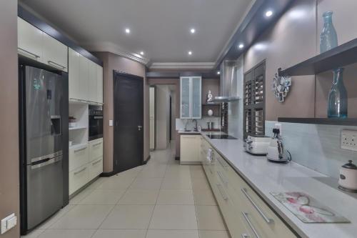 Η κουζίνα ή μικρή κουζίνα στο The Pecan Lake Guesthouse