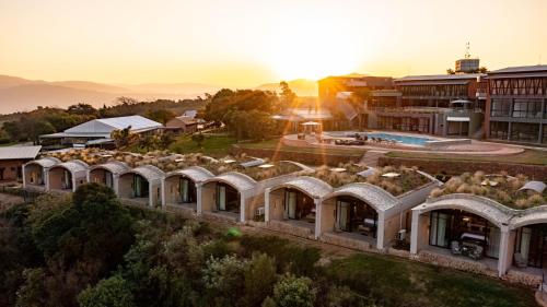 an aerial view of a building with a yard at Angels View Hotel in Graskop