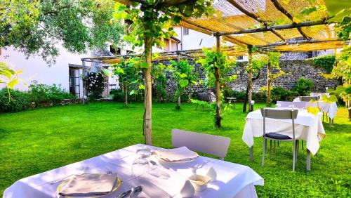 Κήπος έξω από το Badia Giulia Prestigious Historical B&B, Camaiore - Adults Only - No Pets