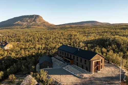 Pemandangan gunung umum atau pemandangan gunung yang diambil dari hotel