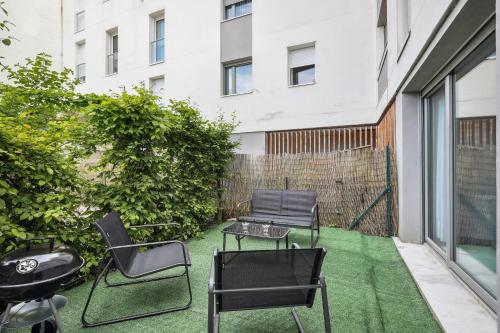 Taman di luar Apart-Chic-Les-Ulis With Balcon, Terrasse and Parking