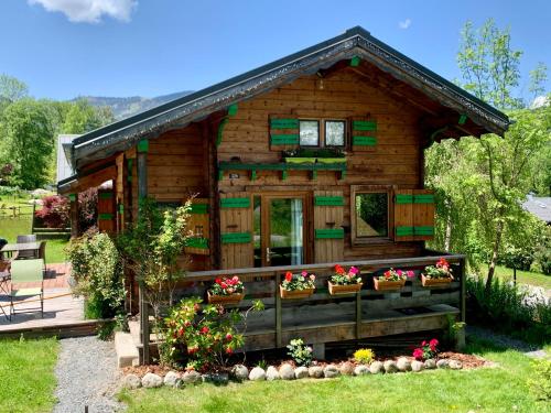 Photo de la galerie de l'établissement Petit chalet de montagne, aux Houches
