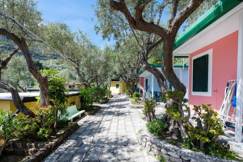 Сад в Marina del Cantone Chalet