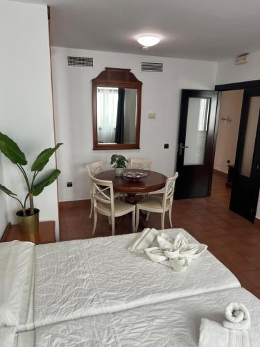 I AM La Posada Hotel and Apartment photo 207
