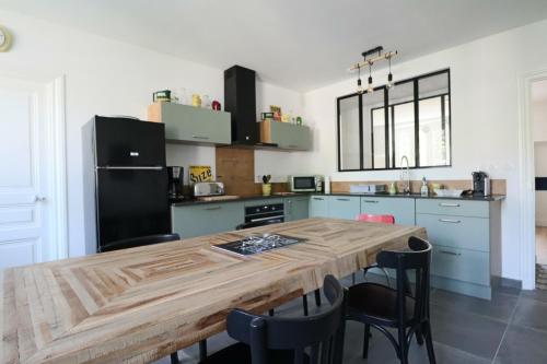 Photo de la galerie de l'établissement Le Gentiane - Villa Chanterive, à La Bourboule