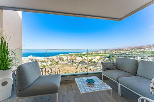 Blue Lagoon - Ocean View Penthouse with airco & heated pool