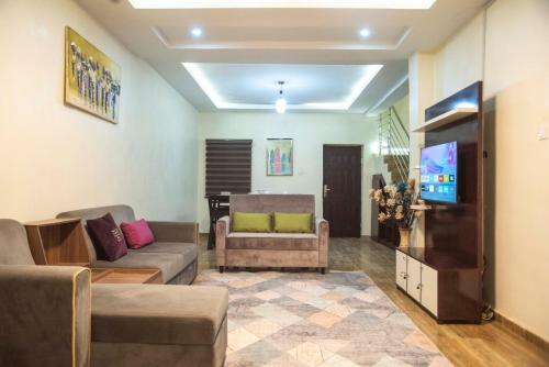 Gallery image of The Embassy Apartments in Durumi