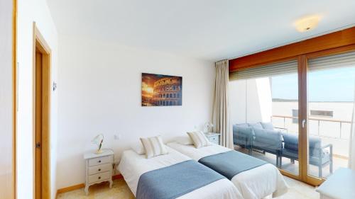 Lomas de los Monteros II - 3 Bed Apartment