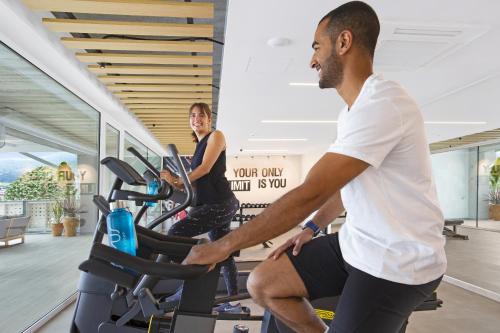 Fitness centrum a/nebo fitness zařízení v ubytování Sumus Hotel Monteplaya & SPA 4Sup - Adults Only
