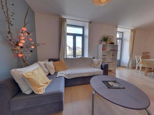 Appartement T3 centre La Bourboule avec balcon et un petit chien accepté - FR-1-608-119