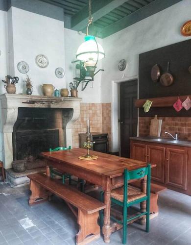 Dapur atau dapur kecil di Château de Barral