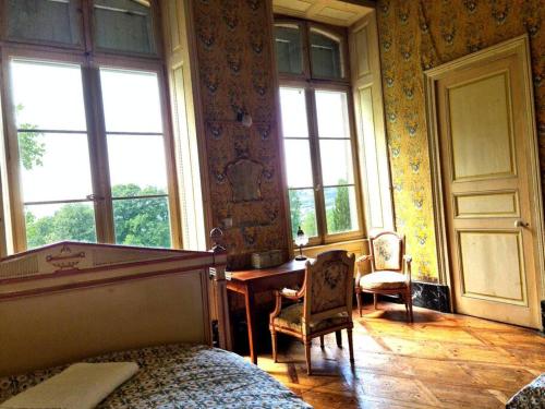 Ruang duduk di Château de Barral