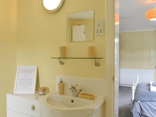 Phòng tắm tại Muirfad Cottage