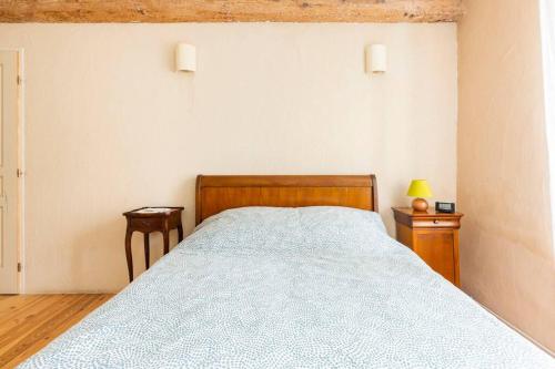 Postel nebo postele na pokoji v ubytování Chambre double cosy - Gîte de la Louve