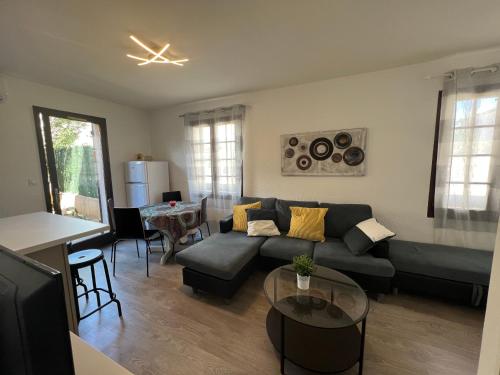 Appartement pour 2 personnes en ville avec terrasse