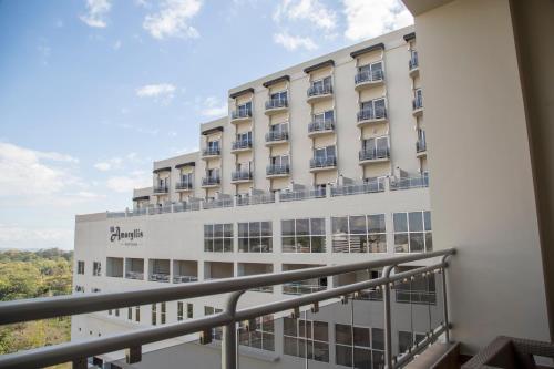 Un balcón o terraza en Amaryllis Hotel Blantyre