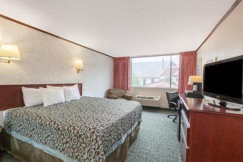 The Schenectady Inn & Suites – Photos 3