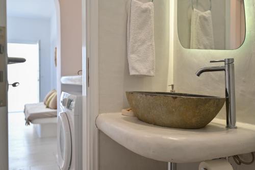 Pregadi Cycladic Suite