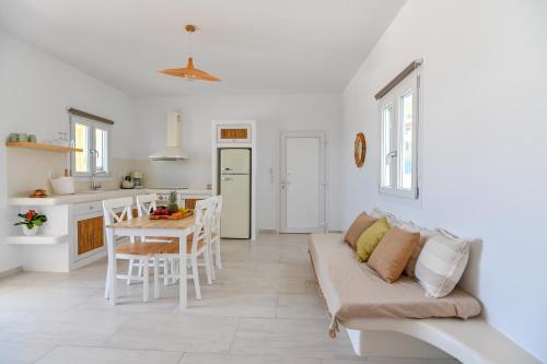 Pregadi Cycladic Suite
