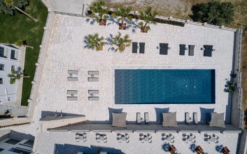 Πισίνα στο ή κοντά στο Quattro Suites