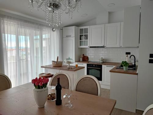 SPLIT VIEW 2 Bedrooms LUXURY APARTMAN 90 m2