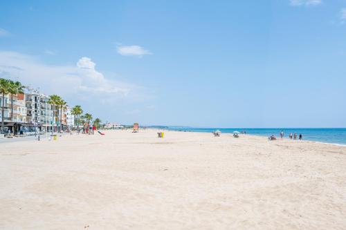 Ein Strand an oder in der Nähe des Ferienhauses