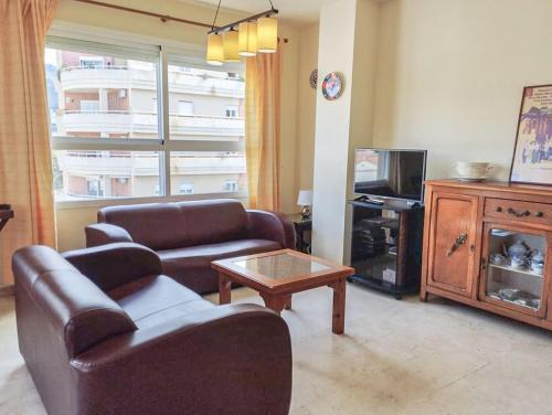 Spacious 4 bedroom with parking in town centre, Nerja