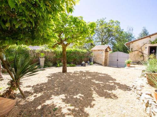 Gîte Champagnac-de-Belair, 3 pièces, 4 personnes - FR-1-616-311