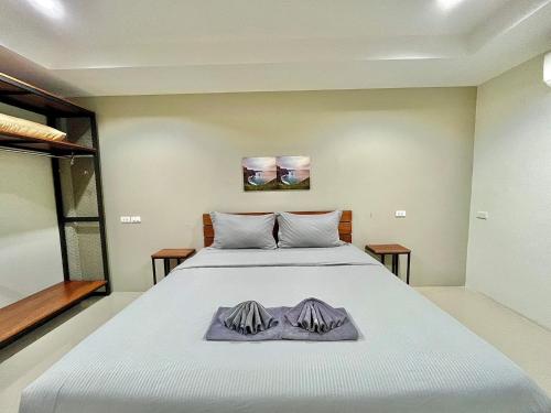 Gallery image of The Gun Hotel Premium in Surin